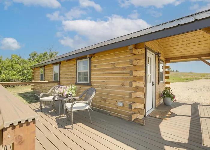 Wyoming Escape: Panoramic Mountain Views!