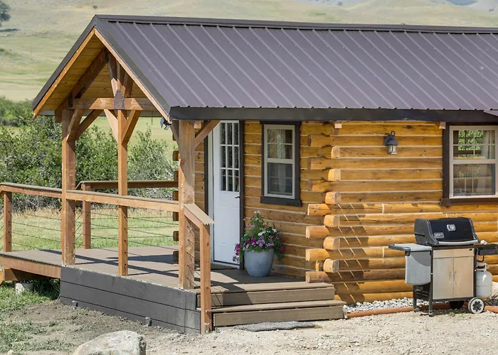 Wyoming Escape: Panoramic Mountain Views! Holiday home Banner